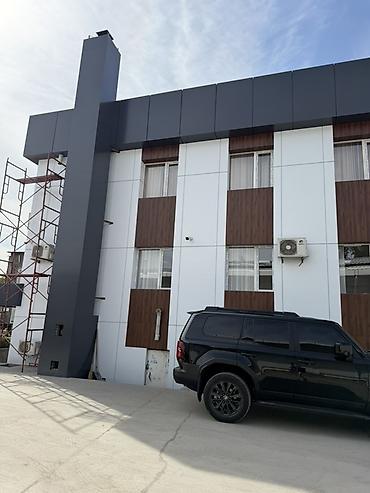 Алюминиевые композитные панели (Алюкобонд): Алюминиевые композитные панели для фасада с фигурными элементами - — 8