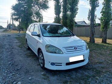 срочно срочно продам машину: Срочно Продаю Тойота Ипсум год 2002 объем 2,4 Автомат Мотор Коробка 5