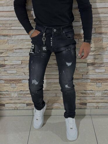 Farmerke: Farmerke 
Vel.34
Cena 2900 dinara 
ba — 1