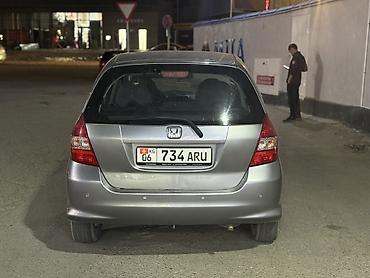 Honda: Honda Fit: 2005 г., Хэтчбэк — 5