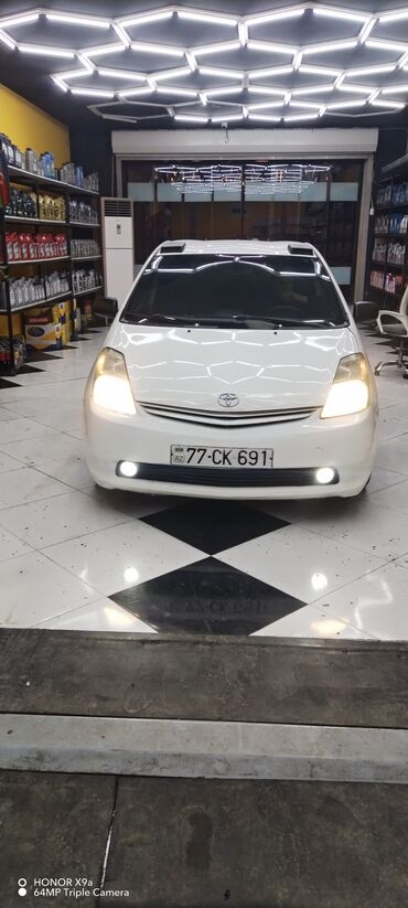 pirus 30: Toyota Prius: 1.5 l | 2008 il Hetçbek