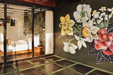 Другие услуги: Предоставляю услуги росписи стен и декора. Пишите в личные сообщения — 7