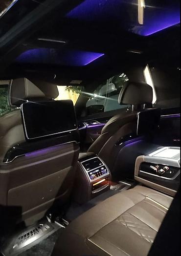 82 2: BMW 7 series: 2018 г., 3 л, Автомат, Бензин, Седан — 10