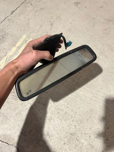 Avtomobil salonu üçün digər detallar: Mercedes-Benz W210 — 8