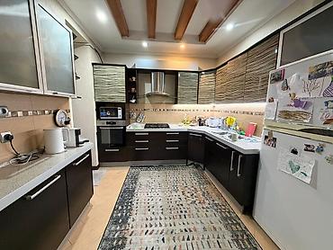 4 комнаты, 186 м², Золотой квадрат Элитка, 2 этаж, Свежий ремонт