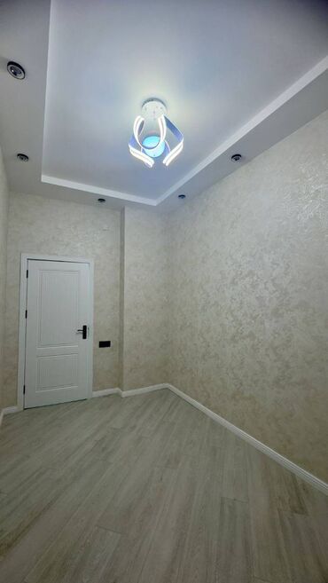 Yeni tikili: 4 otaqlı, Yeni tikili, m. Həzi Aslanov, 112 kv. m — 2