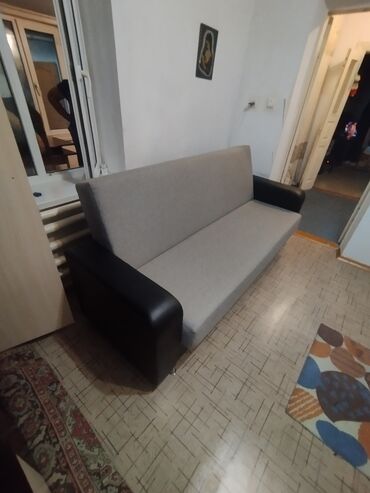 миякий мебель: Диван-кровать, цвет - Серый, Б/у