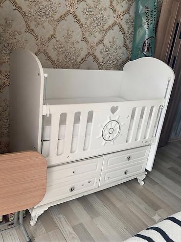 Uşaq beşiyi aymini, matrasıda var, istifadə olunmayıb, təzə kimidi