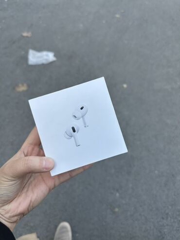 аирподс про оригинал: Наушники Apple AirPods Pro (2‑го поколения) с зарядным футляром -