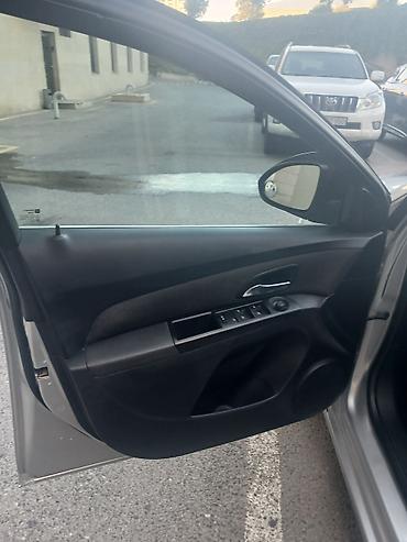 Chevrolet: Chevrolet Cruze: 1.4 l | 192181 km Sedan — 5