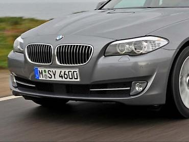 nnes auto kovin: BRANIK ZA BMW 518 OD 2010. DO 2016. GOD — 1
