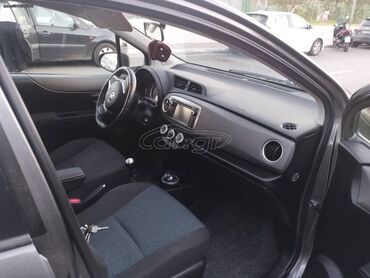 Toyota: Toyota Yaris: 1 l. | 2012 έ. Χάτσμπακ — 7