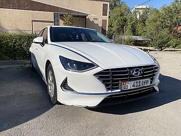 Продажа авто: Hyundai Sonata: 2019 г., 2 л, Автомат, Бензин, Седан — 2