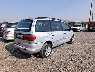 продаю токмок: Volkswagen Sharan: 1998 г., 2 л, Механика, Минивэн — 3
