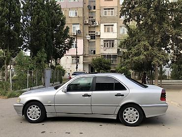 mercedes benz 208 d: Mercedes-Benz C-Class: 2 l | 1998 il Sedan — 3