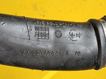 green gas: Патрубок Peugeot 2002 г., Б/у, Оригинал, Германия — 3