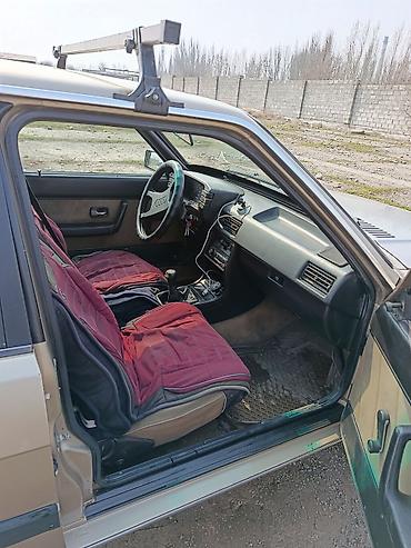 mini ev: Audi 80: 1986 г., 1.8 л, Механика, Бензин, Седан — 1