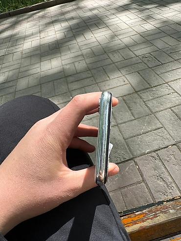 Apple iPhone: IPhone X, Серебристый — 5