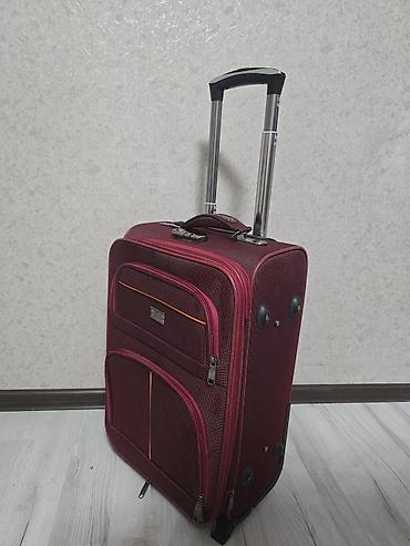 shops: Чемодан, Новый, Материал: Полиэстер, Средний (40 - 70 л), Кодовый замок — 2