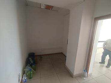 возле гор: Аренда офисов, 32 м², В бизнес центре — 2