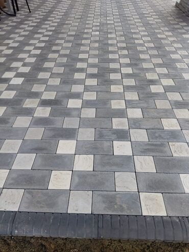 Укладка плитки: Укладка брусчатки качественно гарантия. Бордюры арычки. Замер — 3