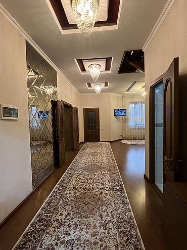 Продажа коттеджей и домов: 🏡 Продаётся 3-уровневый дом в престижном районе 📍 Ориентир: Карла — 7