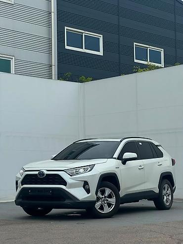 lexus es 2019: Toyota RAV4: 2022 г., Гибрид, Кроссовер — 1