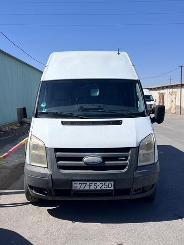 Ford: Ford Transit uzun bazalı, yüksək tavanlı yük mikroavtobusu — 1