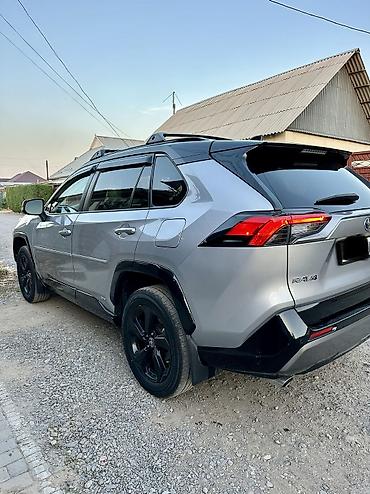 model y: Toyota RAV4: 2021 г., 2.5 л, Гибрид, Кроссовер — 5