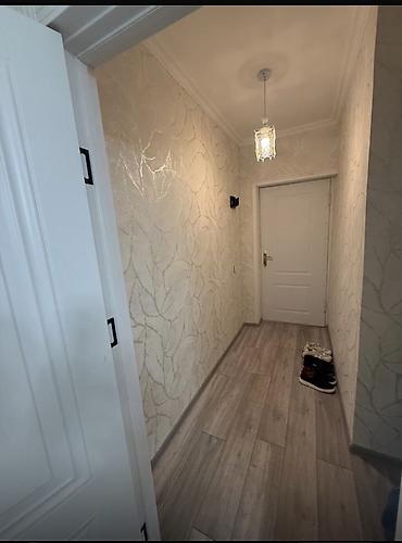 шкафы на балкон: İki otaq satilir menzil Studiyalı mənzil üçün kiçik mətbəx-balkon — 2