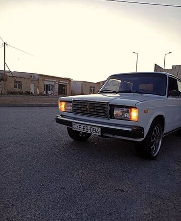 VAZ (LADA): Maşin çox ideyaldir Demey olar 2011 qelet edir bunun yaninda sozumun — 4