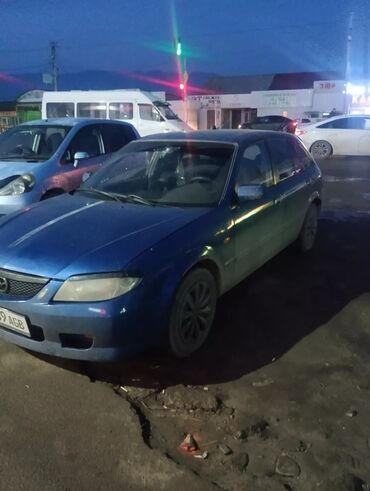 Mazda: Mazda 323: 2001 г., 1.6 л, Механика, Бензин, Хэтчбэк