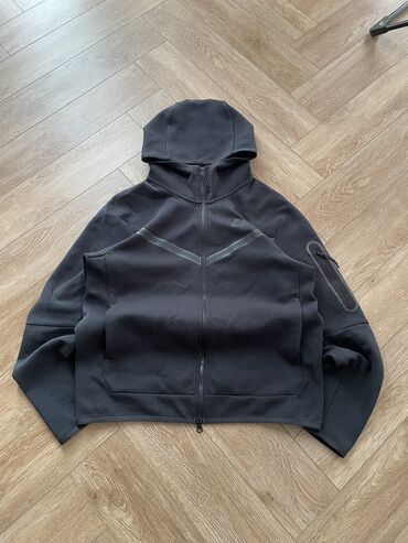 Спортивные костюмы: Мужской спортивный костюм, L (EU 40), Nike, Б/у, цвет - Черный, Самовывоз, Бесплатная доставка, Платная доставка