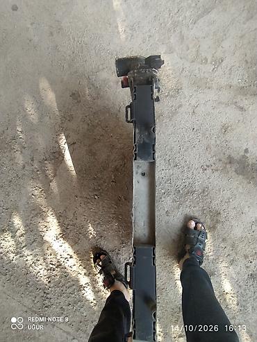 tokla radiator: W210 radiyatoru buraxan yeri yoxdu — 2