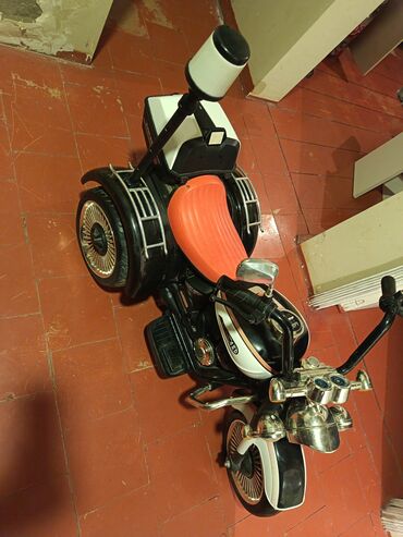 Uşaq üçün elektrik maşınları: Uşaq üçün elektrikli üçtəkərli motosiklet - Klassik kreyser üslubunda — 9