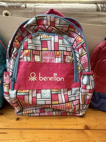 Nərdlər: Fərqli rənglərdə və naxışlarda mövcud olan, United Colors of Benetton