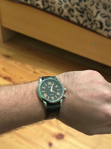 Qol saatları: Yeni, Qol saatı, Cartier, rəng - Gümüşü — 18