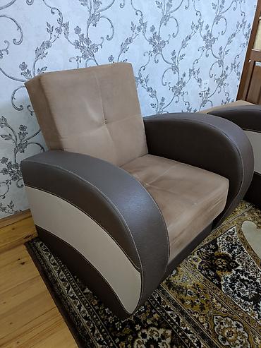 2ci el perde: Divan ( 2 yastıq ilə) ve kreslolar. Hamısı açıqlandır. Yaxşı — 6