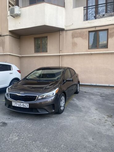 мерседес гигант 711: Kia Forte: 2 l | 2017 il Sedan