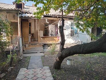 аренда частного дома бишкек: Барачный, 38 м², 2 комнаты, Собственник, Старый ремонт