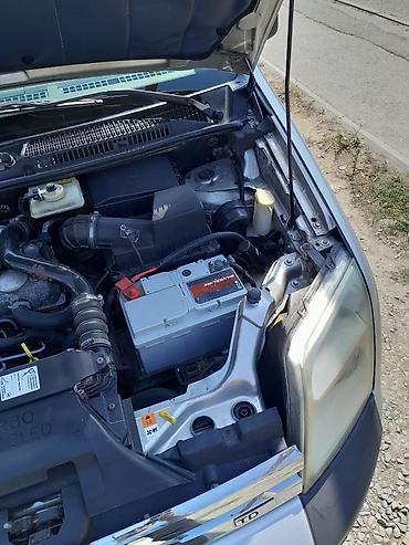 renault megane 3: Ford Tourneo Connect (gümüş rəng) - Kuzov: 5 qapılı miniven, arxa — 8