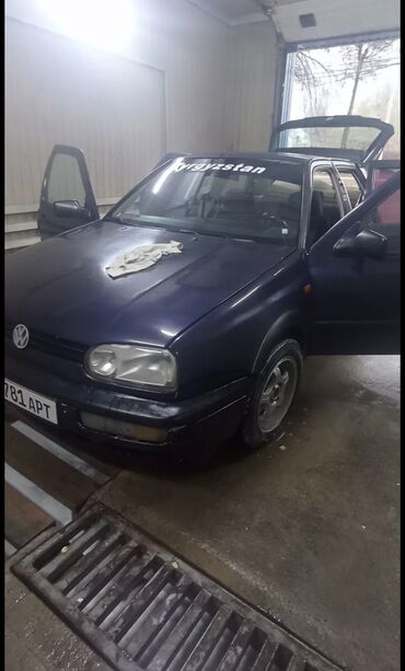 Volkswagen: Volkswagen Golf: 1992 г., 1.8 л, Механика, Бензин, Хэтчбэк