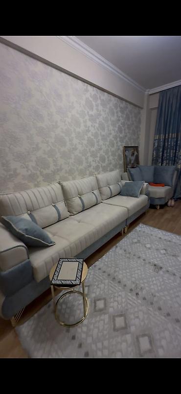 Ev üçün mebel: Divan satılır 450₼. Açılır bazası var.Ünvan Xırdalan. 2131. Fatimə99 — 1