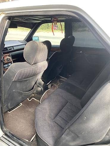 camry se: Mercedes-Benz W124: 1994 г., 2 л, Механика, Бензин, Седан — 6