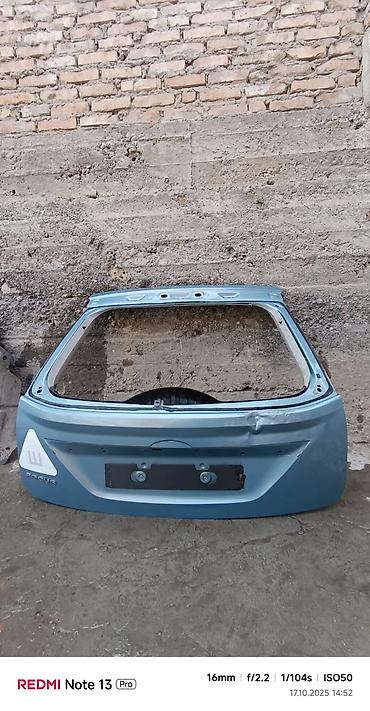 Крышка багажника Ford, 2010 г., Б/у, Оригинал