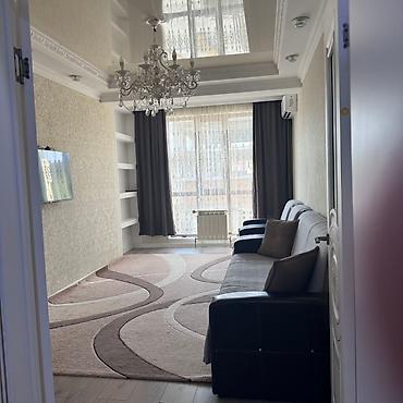 Кухонные гарнитуры: Светлая кухня-столовая с выходом на лоджию.сдаю 1 комнатную квартиру — 10