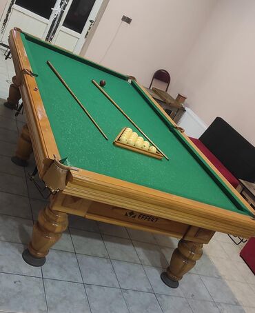 Soyuducu vitrinləri: Mərmər Bilyard 2800₼ parçası yenidir 3.2*1.8 cızığı belə yoxdur 10
