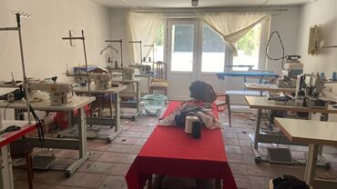 anbar icarəyə verilir: 6 ci mkr da tikis sex arendaya verilir. her seraiti var