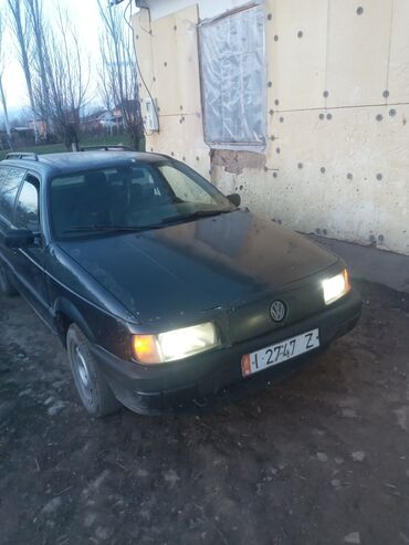 Volkswagen: Volkswagen Passat: 1990 г., 1.8 л, Механика, Бензин, Универсал