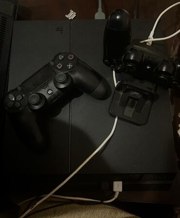 playstation 4 аренда: Playstation 4 Fat Madeli Satılır Təcili Pula Ehtiyyac Olduğu Üçün Bu